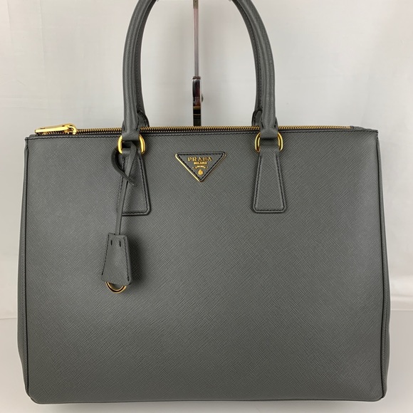 Prada Handbags - New Prada Italian Galleria Large Double Zip Tote
